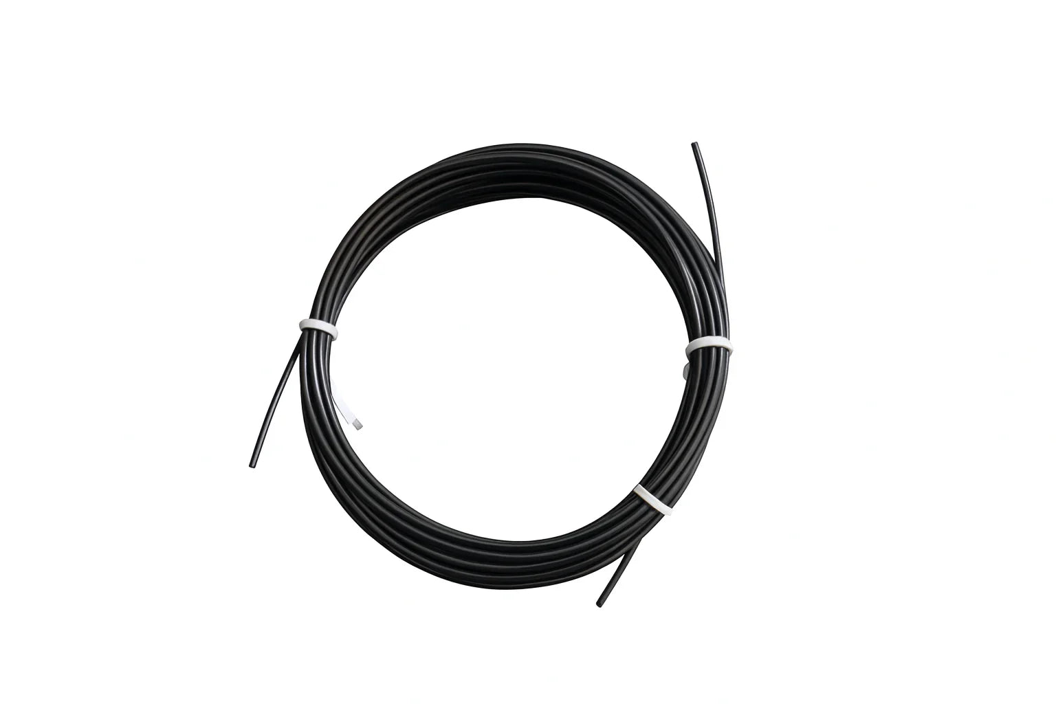Sort PLA filament til 3D pen, rullet i en cirkel på hvid baggrund